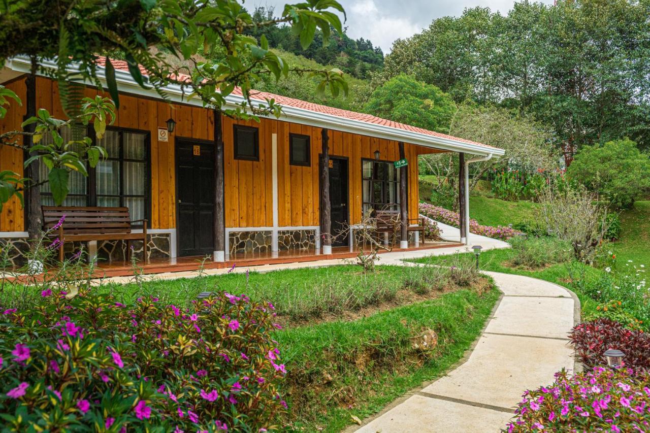 Hotel De Montana Suria San Gerardo de Dota Exterior photo